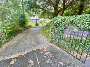 Photo 7- click for photo gallery